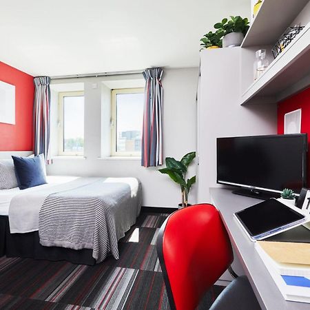 Modern And Comfy Studios At Corporation Village In コヴェントリー エクステリア 写真