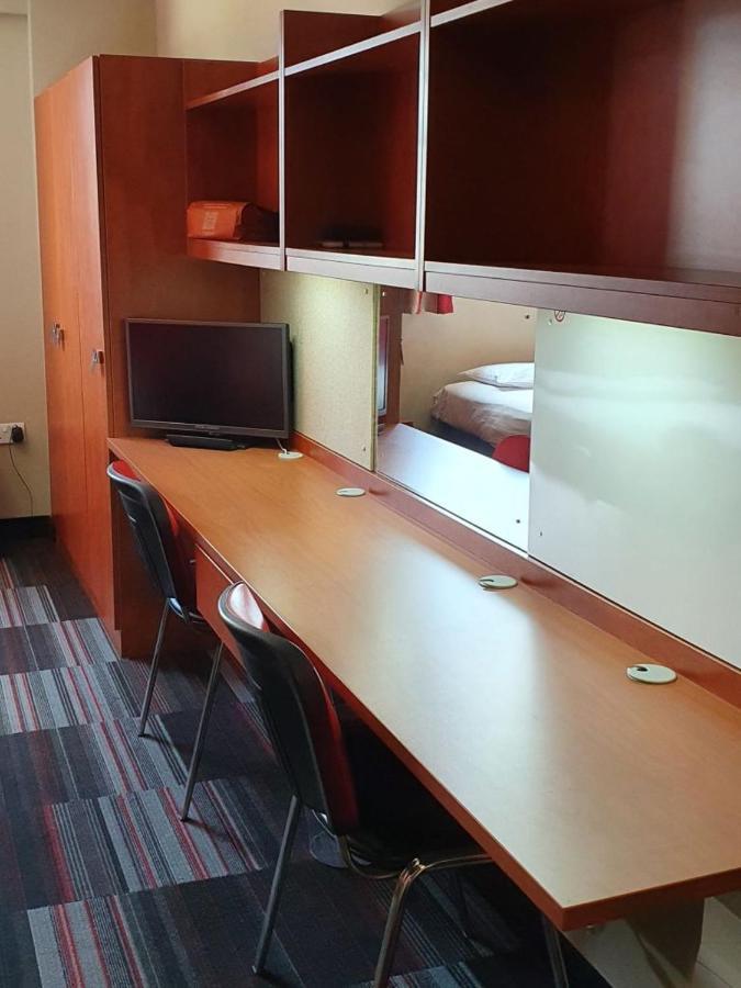 Modern And Comfy Studios At Corporation Village In コヴェントリー エクステリア 写真